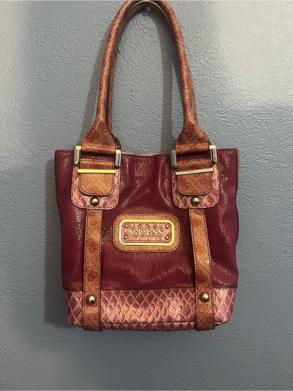 Vintage Y2K Guess Pink Croc Embossed Tote Bag.